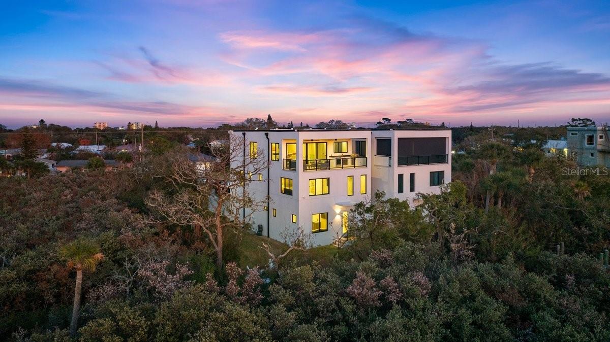 CALLALISA LAND CONDO - Residential