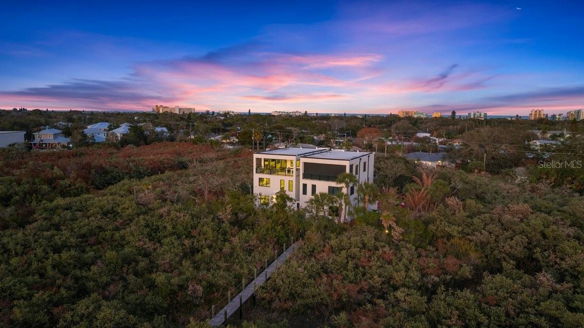 CALLALISA LAND CONDO - Residential