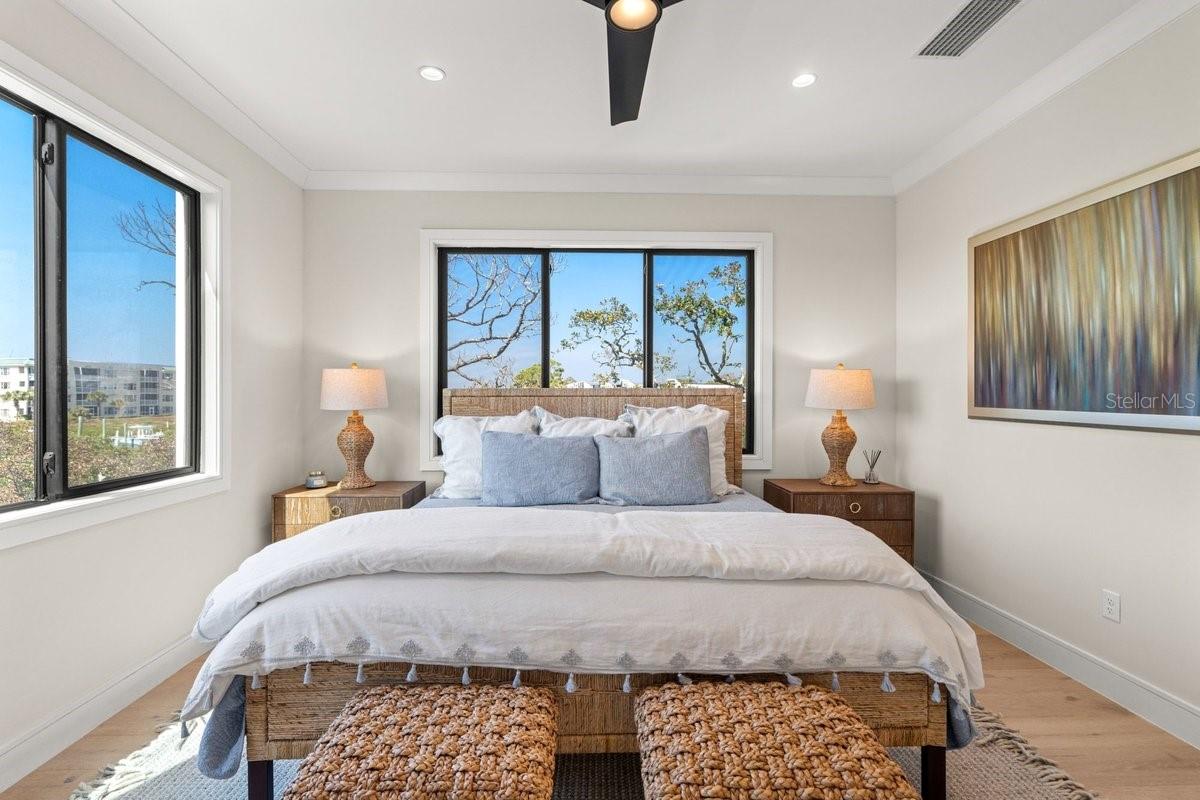 CALLALISA LAND CONDO - Residential