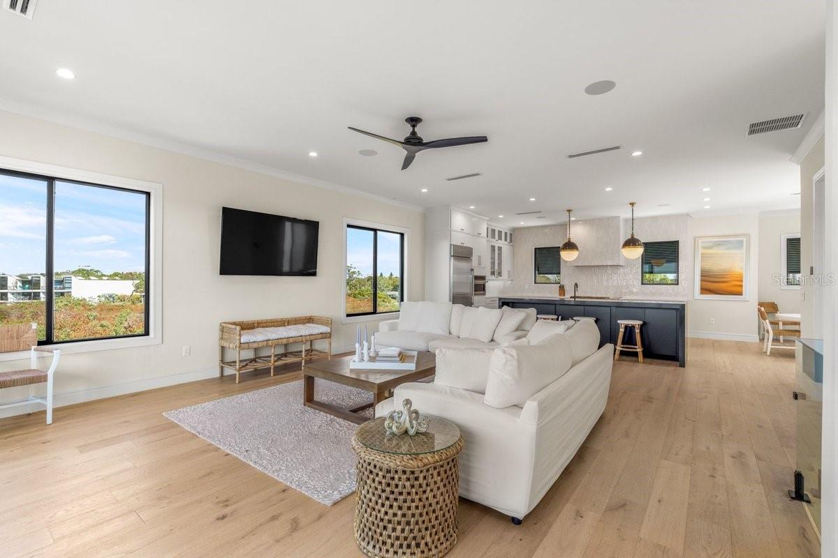 CALLALISA LAND CONDO - Residential