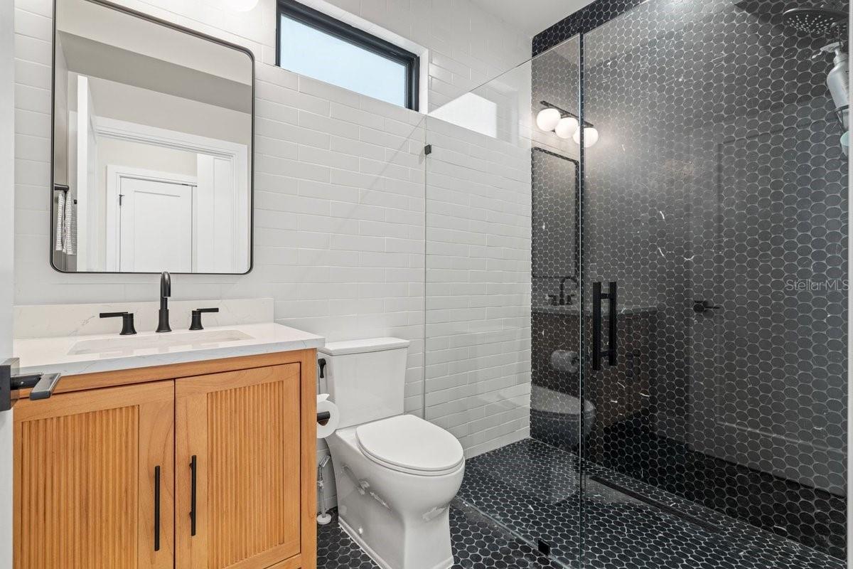 CALLALISA LAND CONDO - Residential