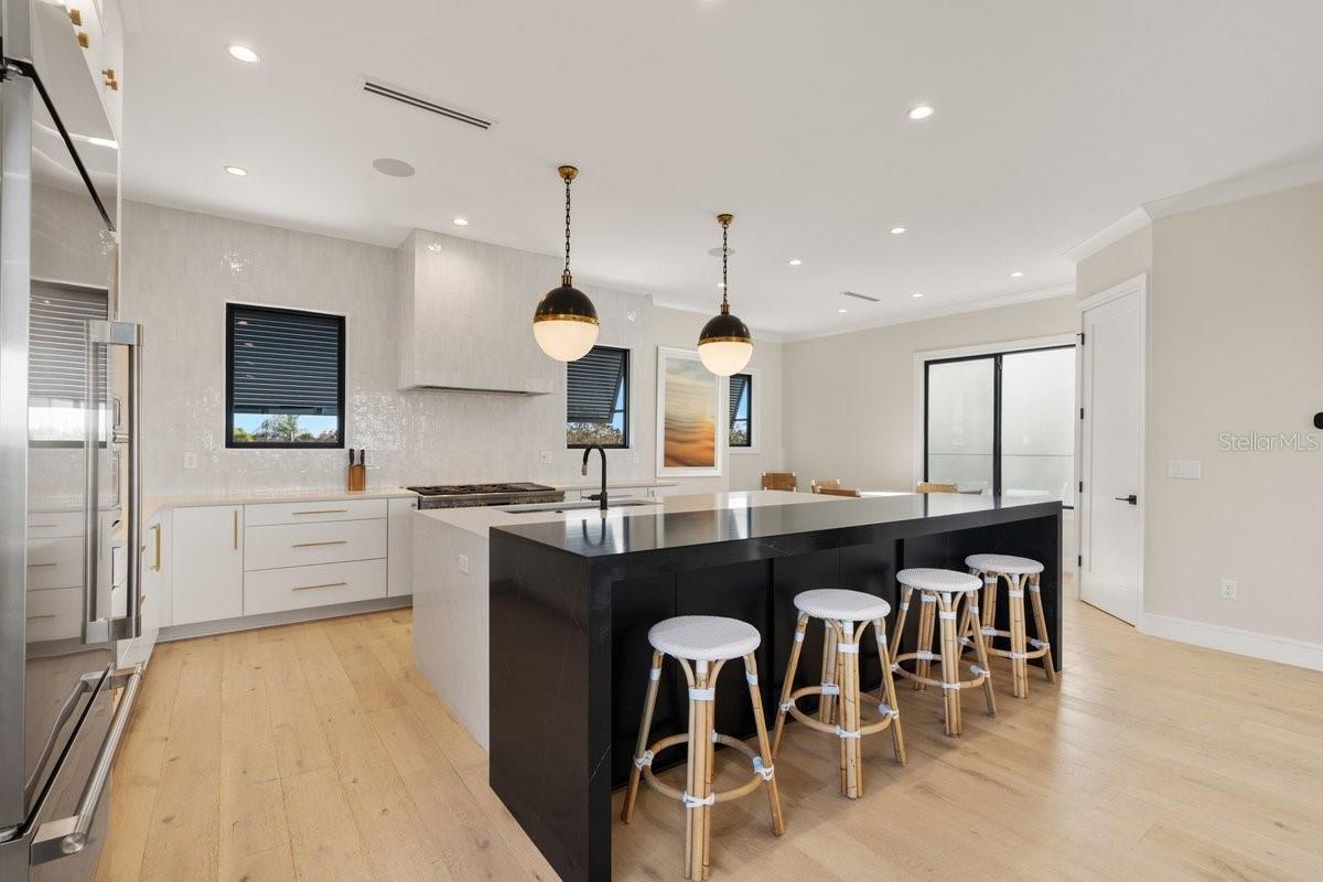 CALLALISA LAND CONDO - Residential