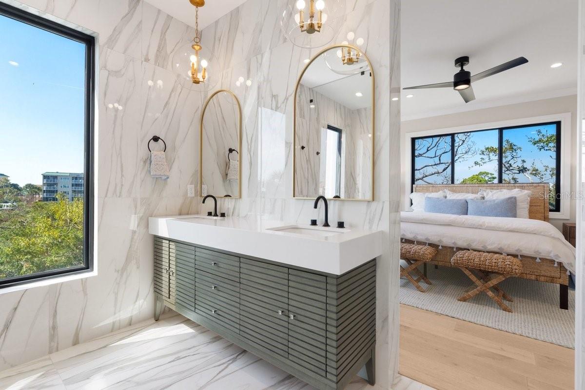 CALLALISA LAND CONDO - Residential