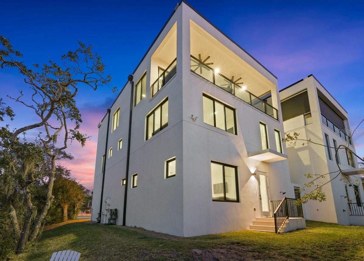 CALLALISA LAND CONDO - Residential