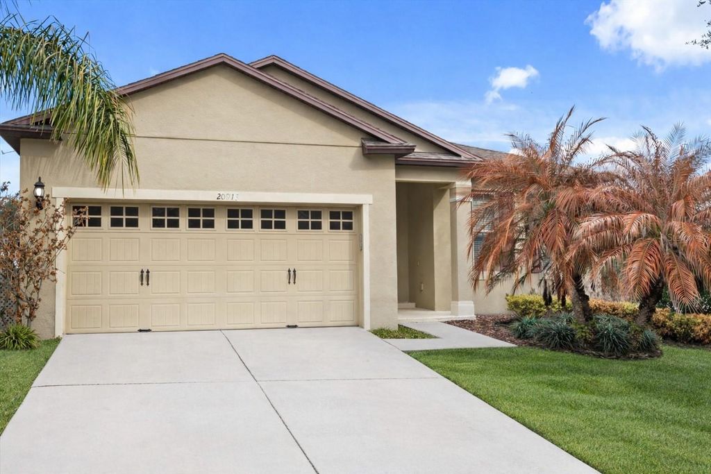 Photo of 20913 Sullivan Ranch Boulevard, Mount Dora, FL 32757 (MLS # G5108576)