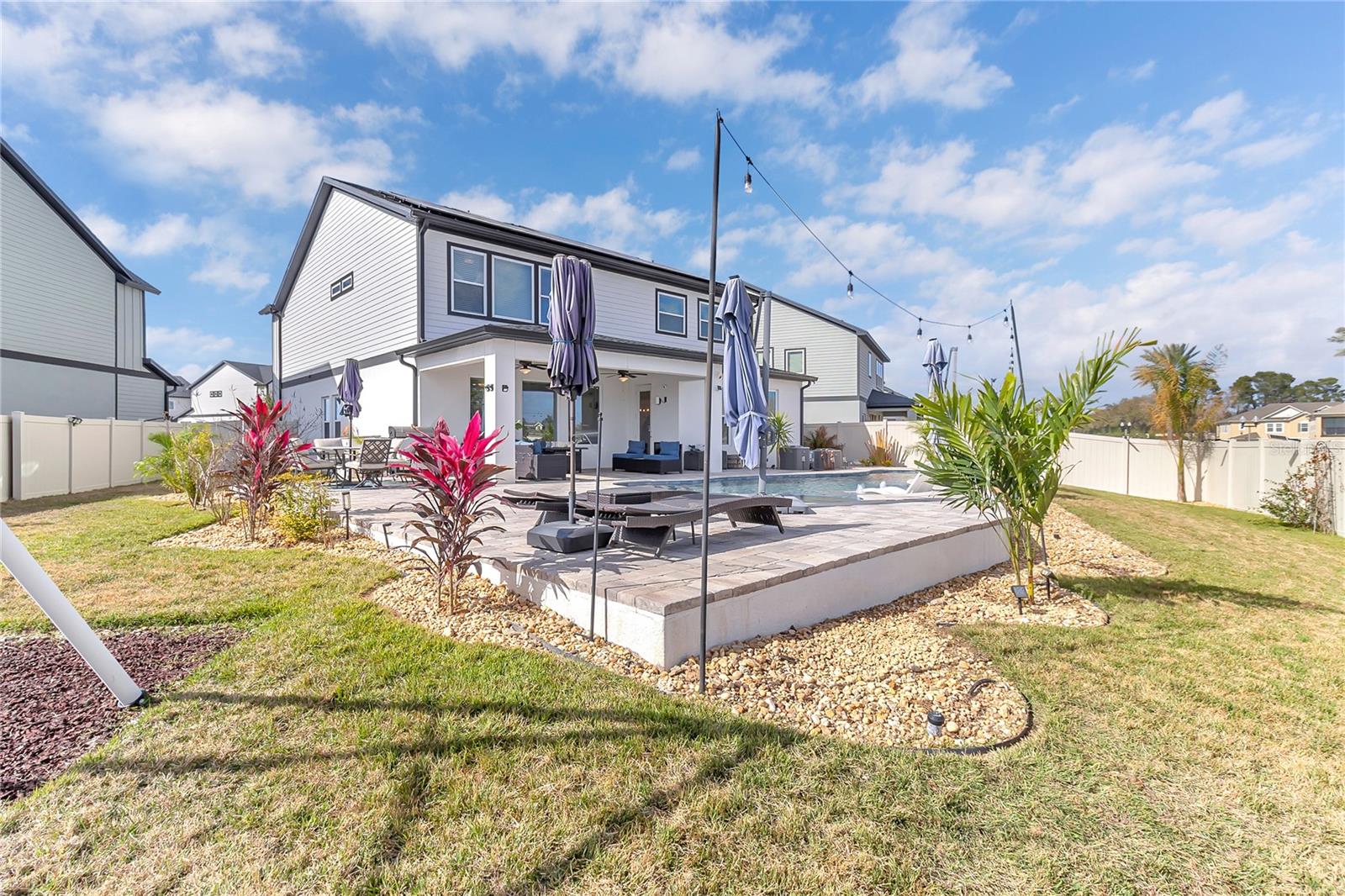 JOHNS LAKE LNDG PH 6 - Residential