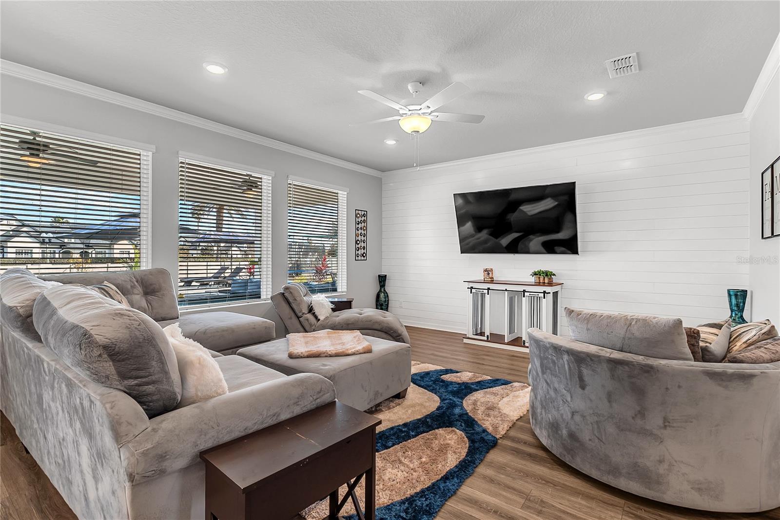 JOHNS LAKE LNDG PH 6 - Residential