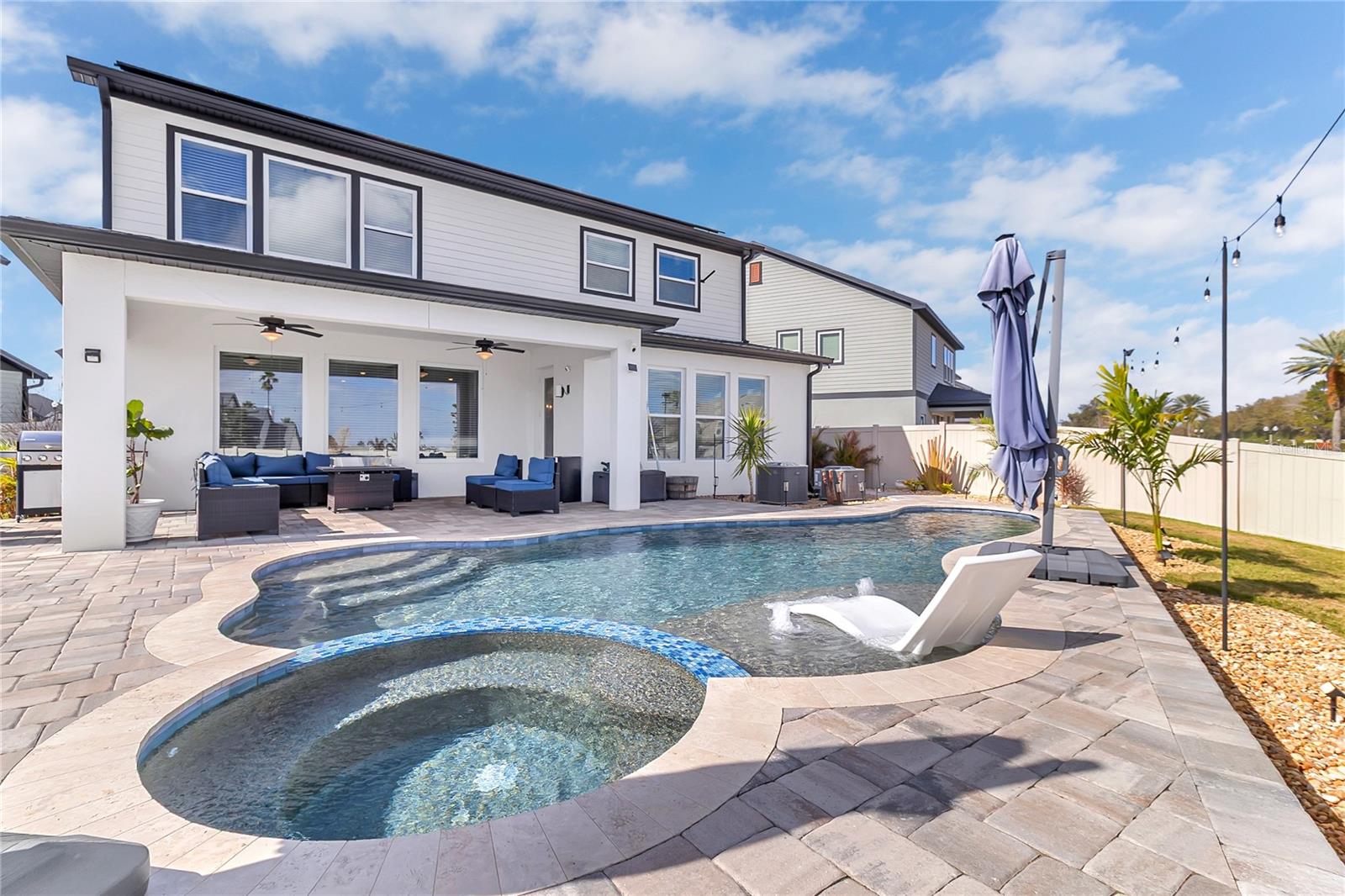 JOHNS LAKE LNDG PH 6 - Residential