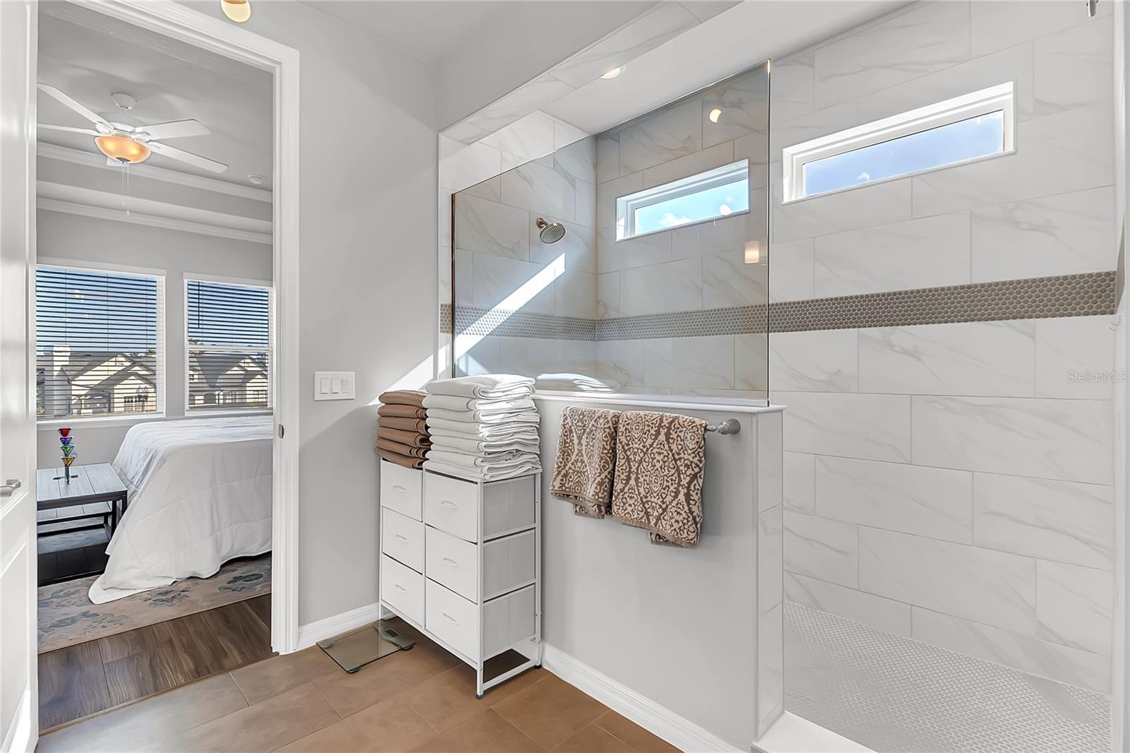 JOHNS LAKE LNDG PH 6 - Residential