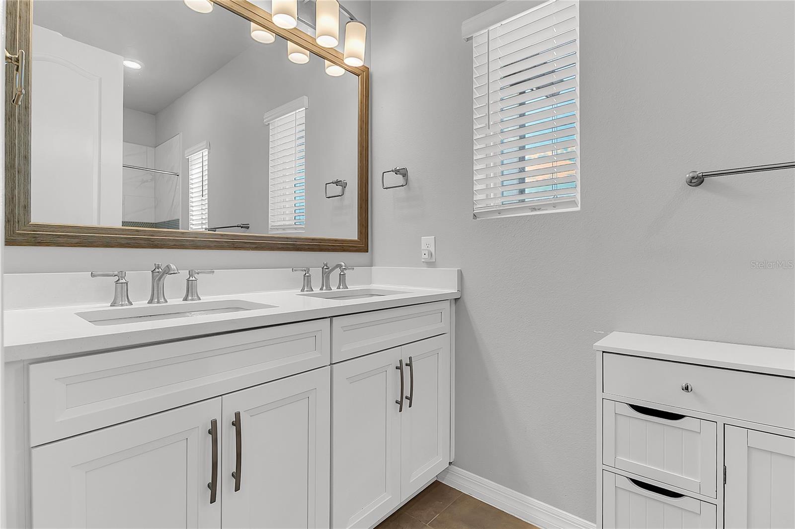 JOHNS LAKE LNDG PH 6 - Residential