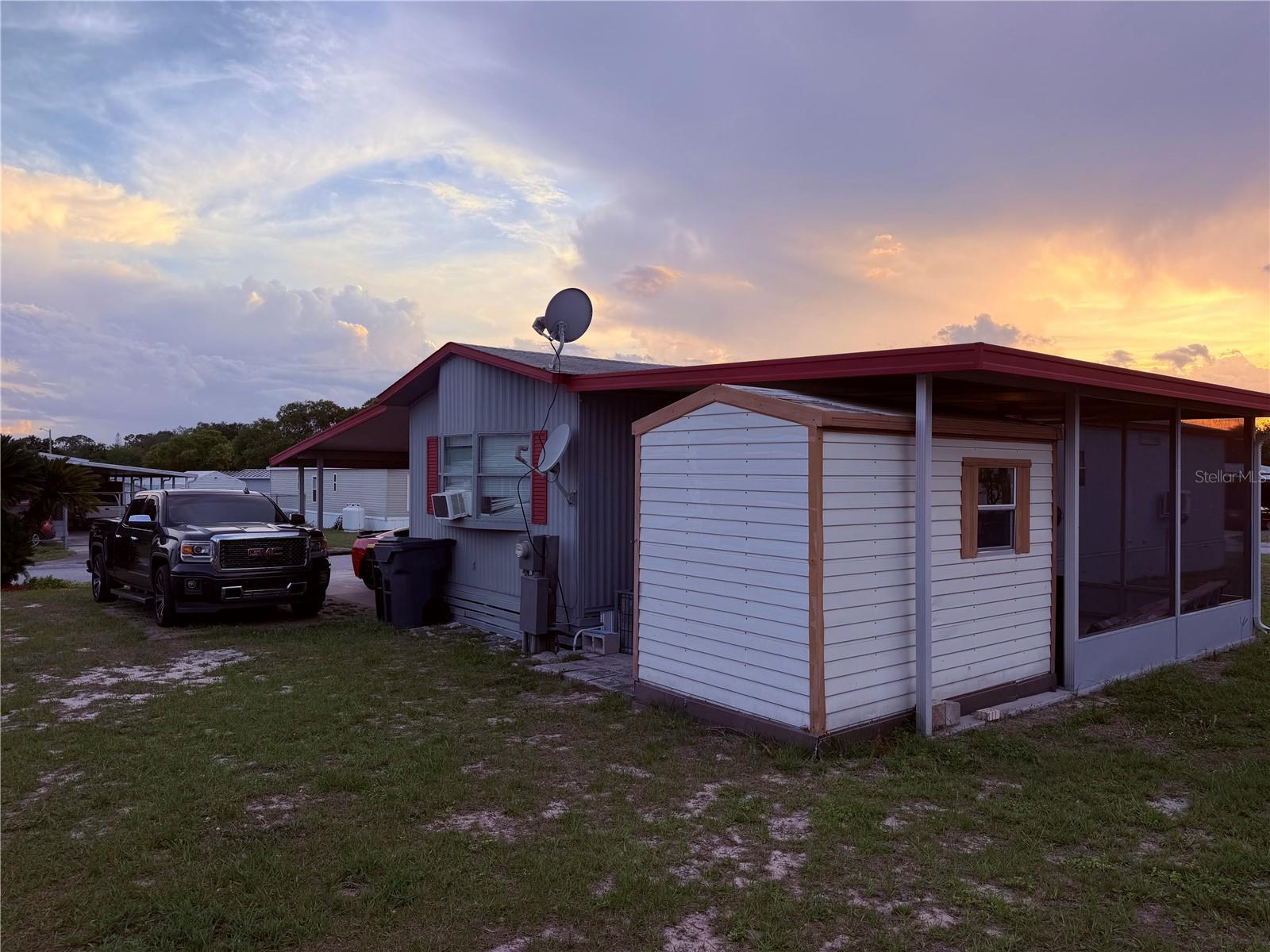 LAKE MARIANA ACRES - Residential