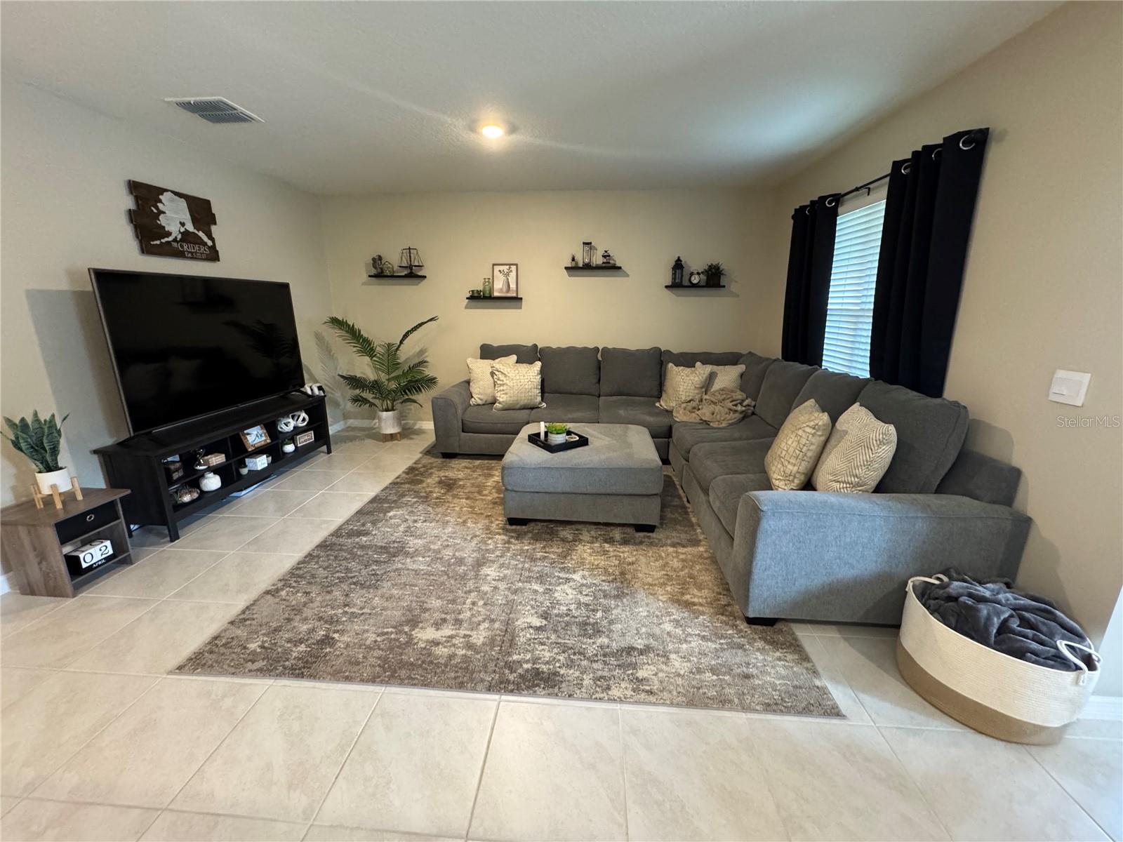 HAMMOCK RESERVE - Residential Lease