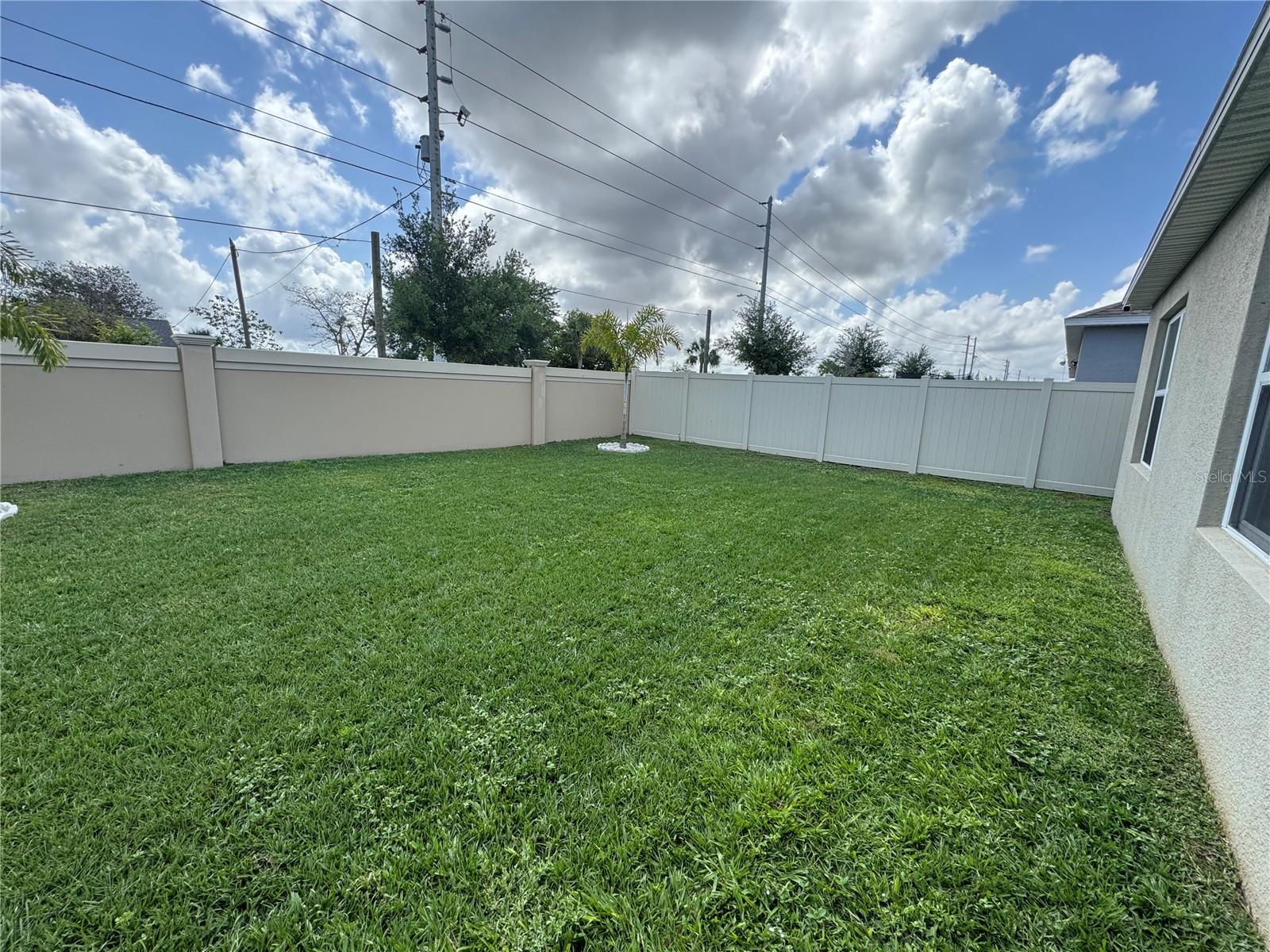 HAMMOCK RESERVE - Residential Lease