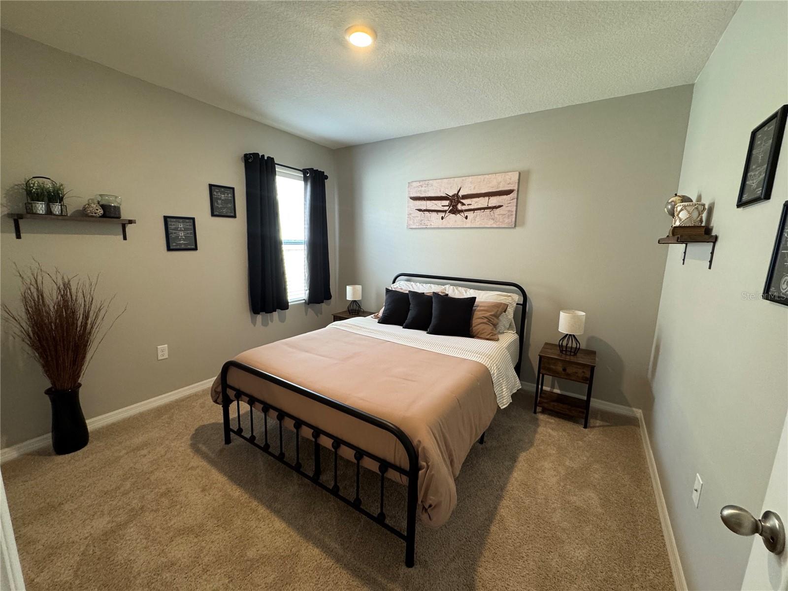 HAMMOCK RESERVE - Residential Lease