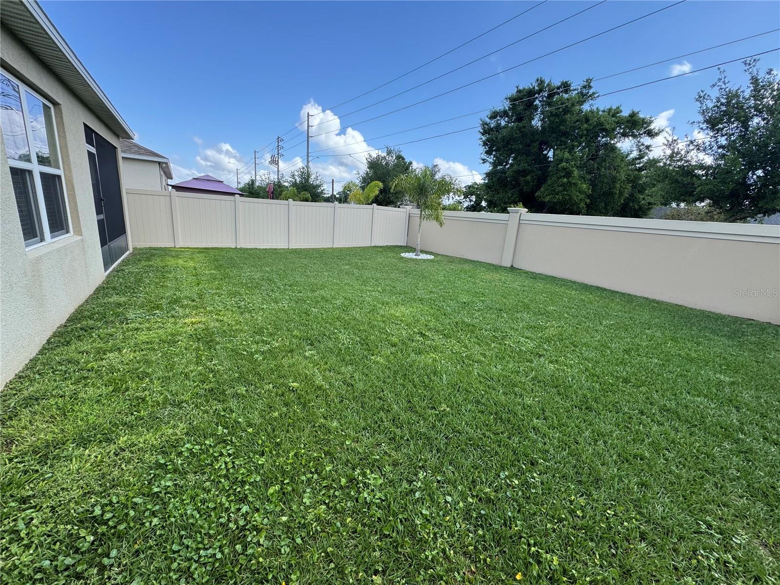 HAMMOCK RESERVE - Residential Lease