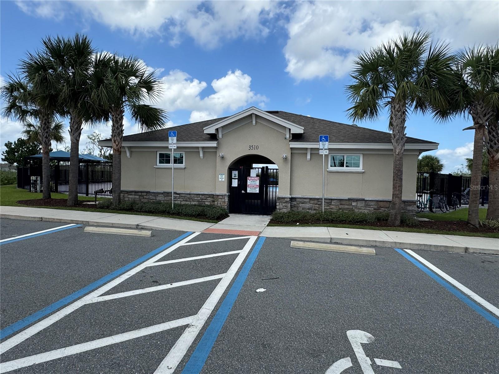 HAMMOCK RESERVE - Residential Lease