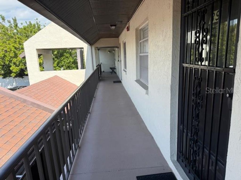 Photo of 1100 East Bay Drive #89, Largo, FL 33770 (MLS # TB8495778)