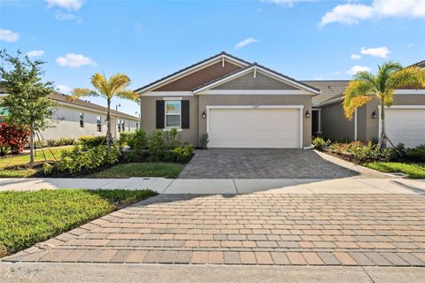 Sunstone Wellen Park Venice : Homes for Sale w/ Amenities 3 12379 HEARTS EASE STREET VENICE FL 34293