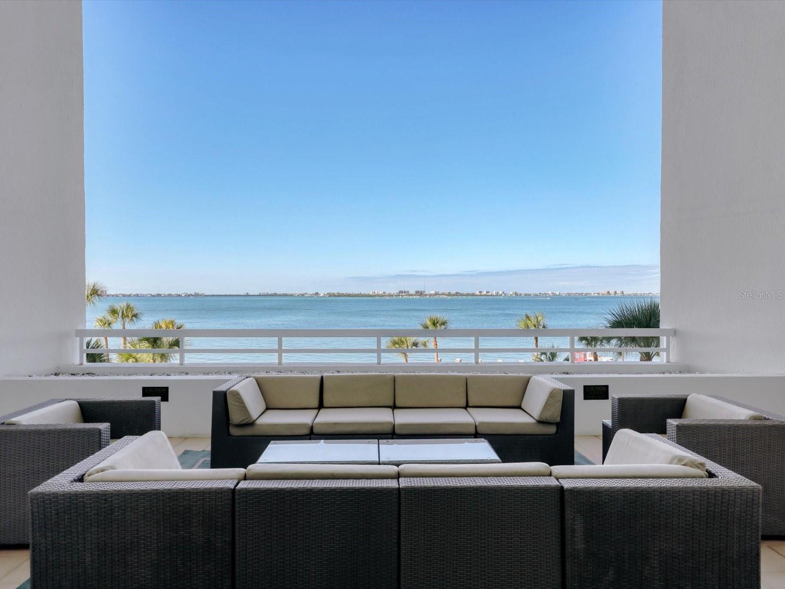 CONDO ON THE BAY TOWER II - Residential