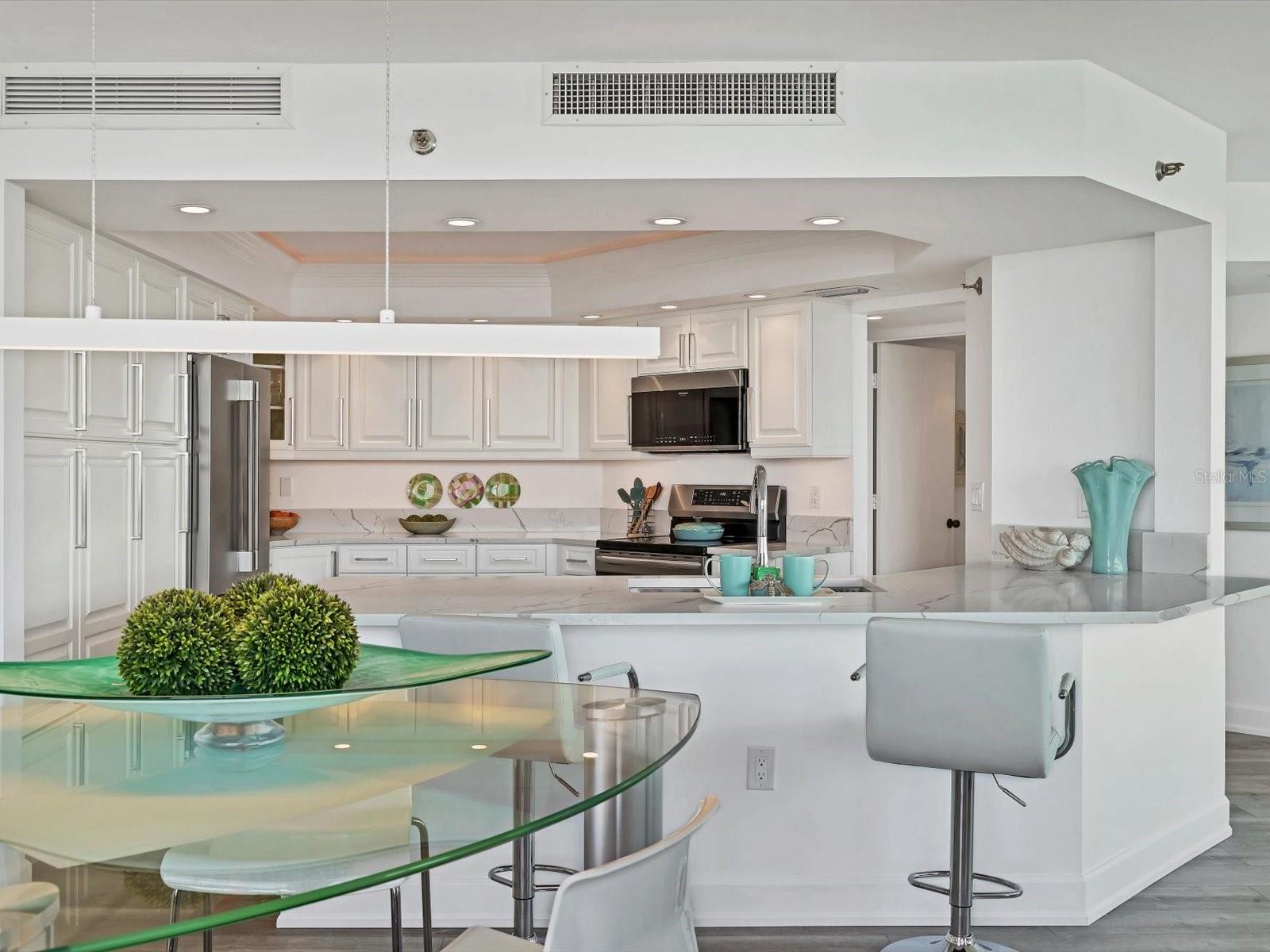 CONDO ON THE BAY TOWER II - Residential