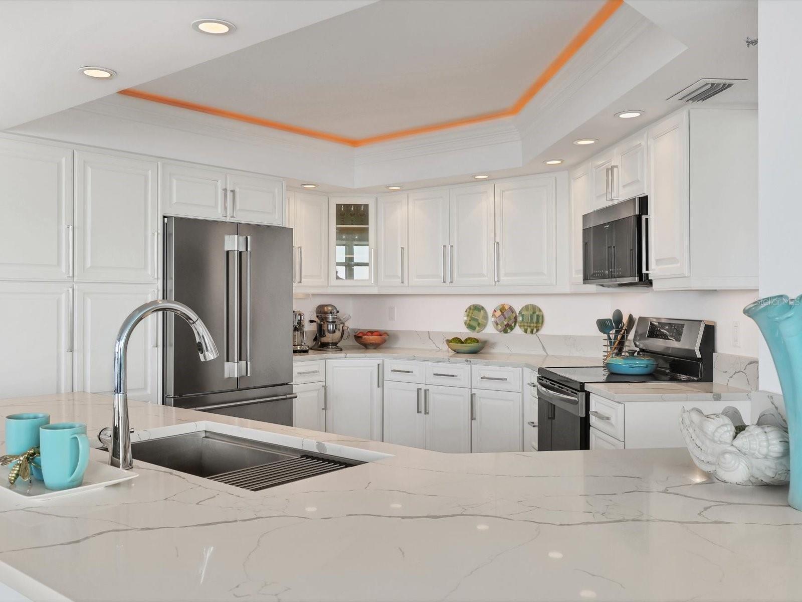 CONDO ON THE BAY TOWER II - Residential