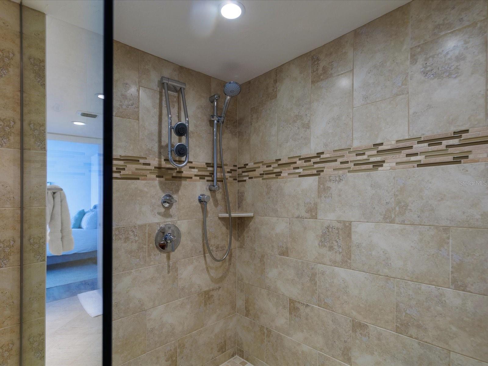 CONDO ON THE BAY TOWER II - Residential