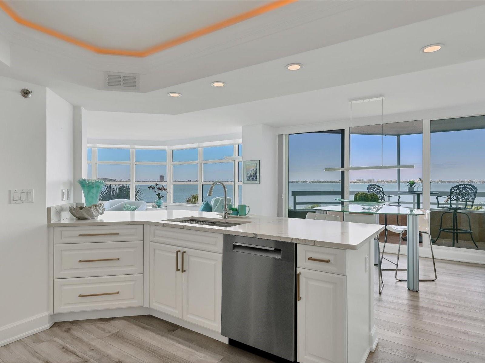 CONDO ON THE BAY TOWER II - Residential