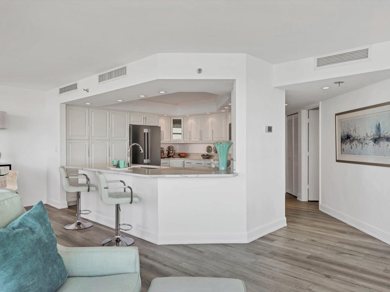 CONDO ON THE BAY TOWER II - Residential