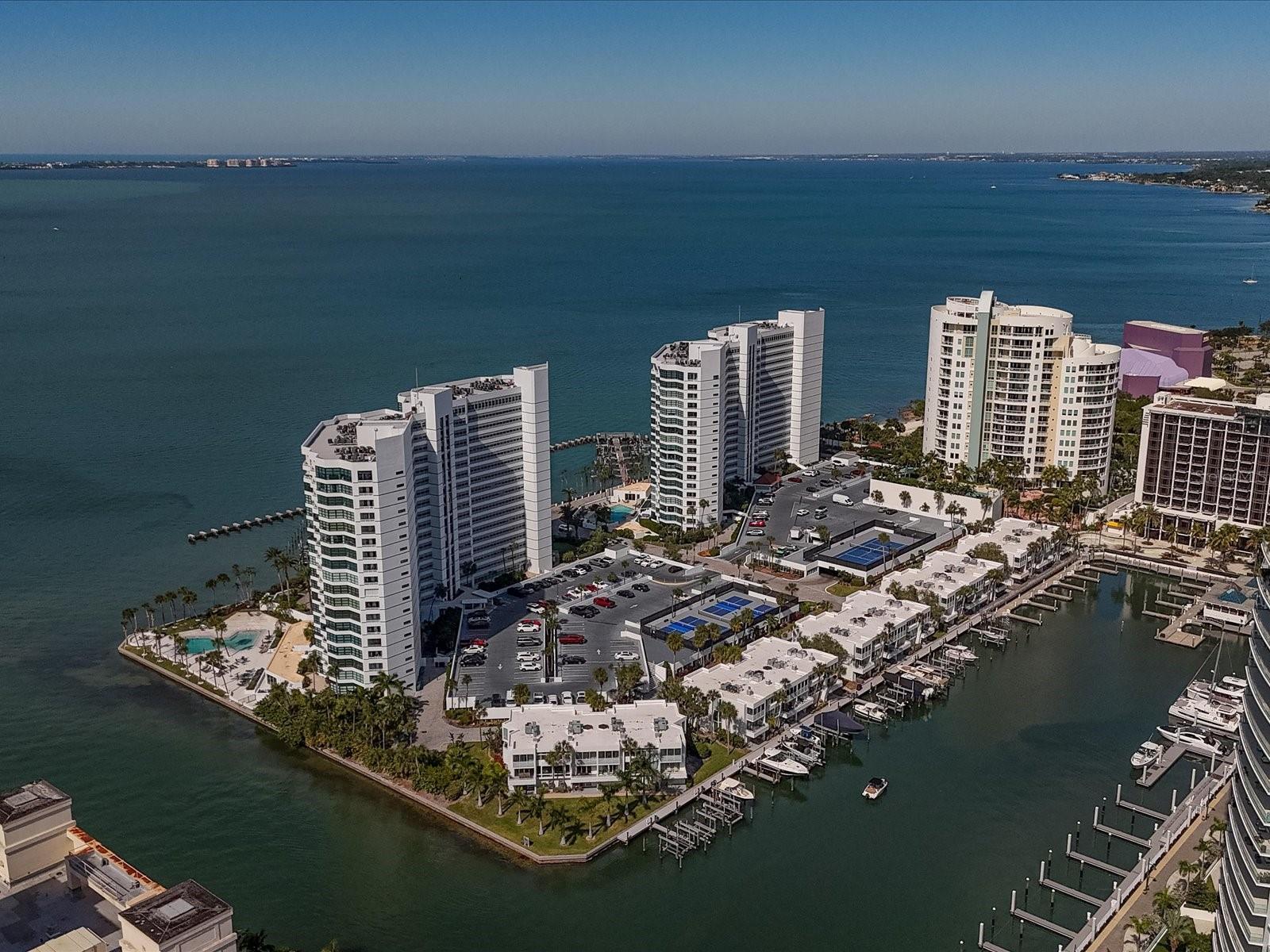CONDO ON THE BAY TOWER II - Residential