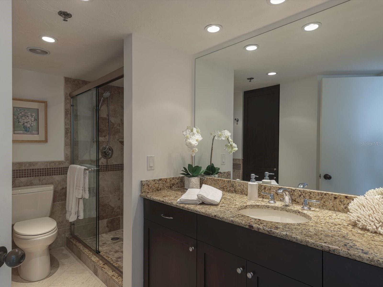 CONDO ON THE BAY TOWER II - Residential