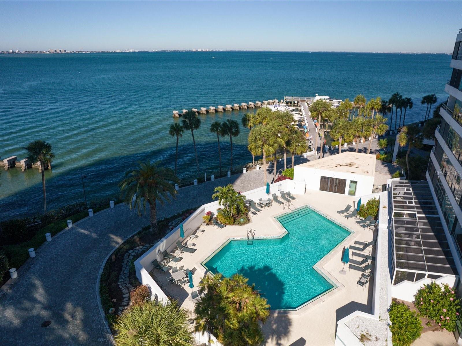 CONDO ON THE BAY TOWER II - Residential