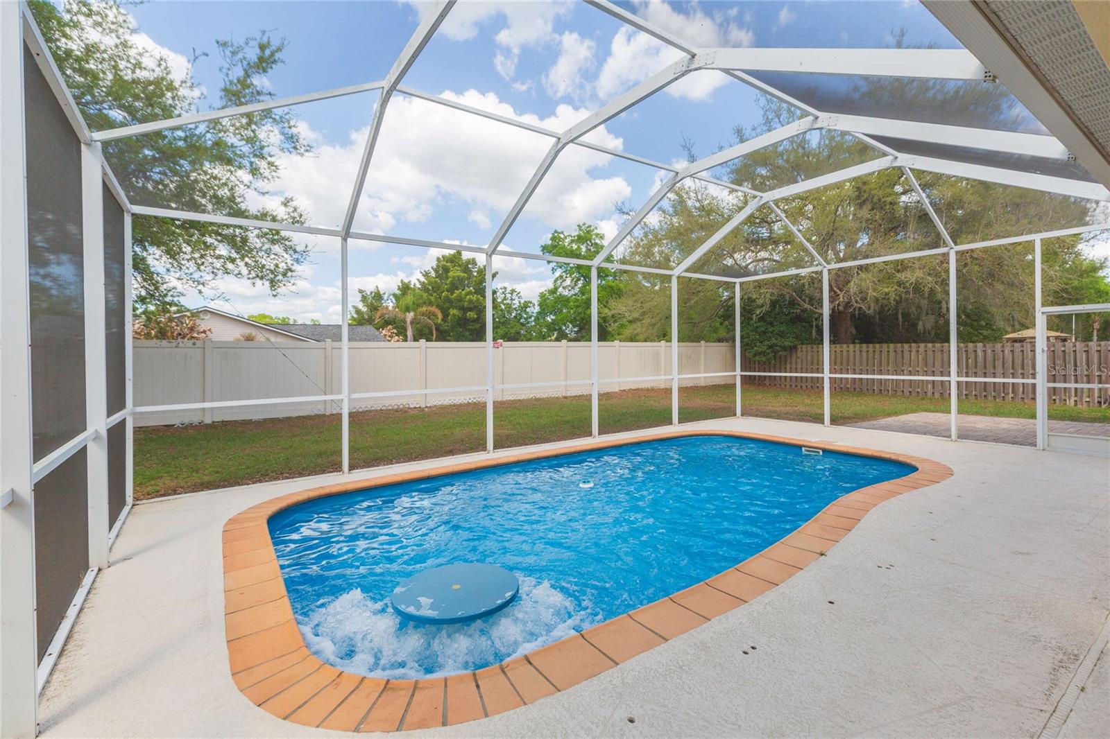 LAKE WEEKS PH 2 & 3 - Residential