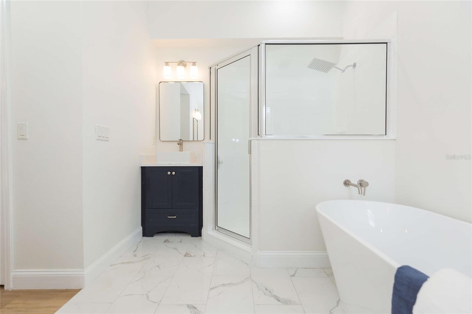 LAKE WEEKS PH 2 & 3 - Residential