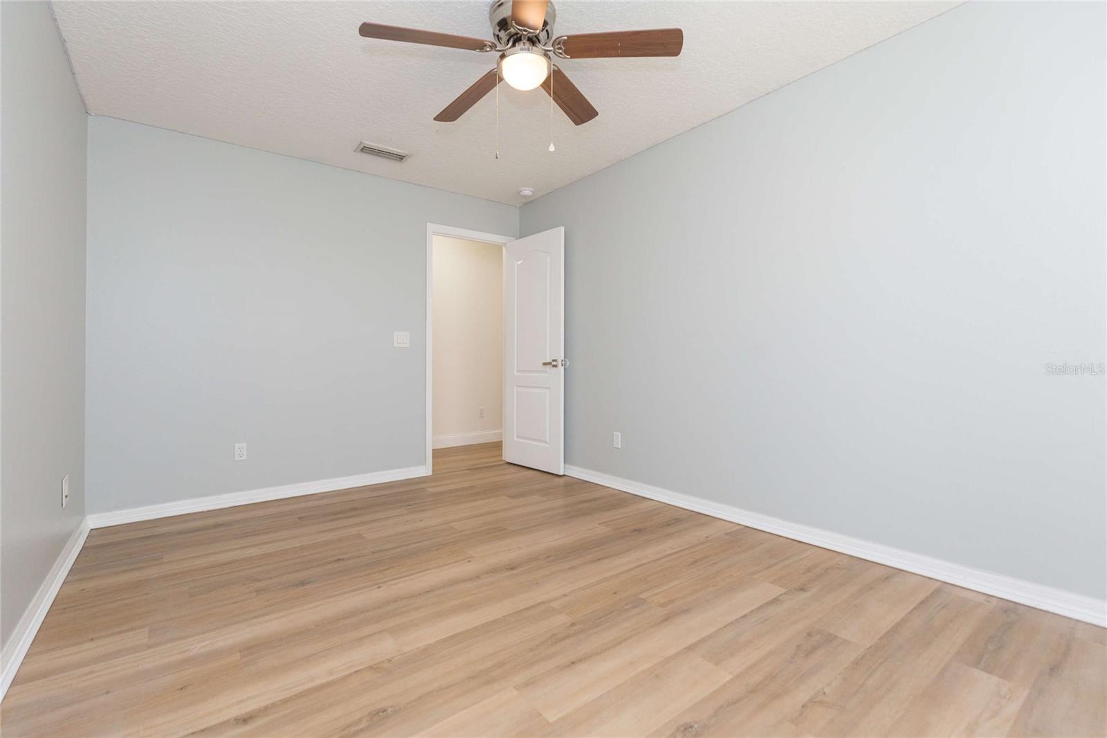 LAKE WEEKS PH 2 & 3 - Residential