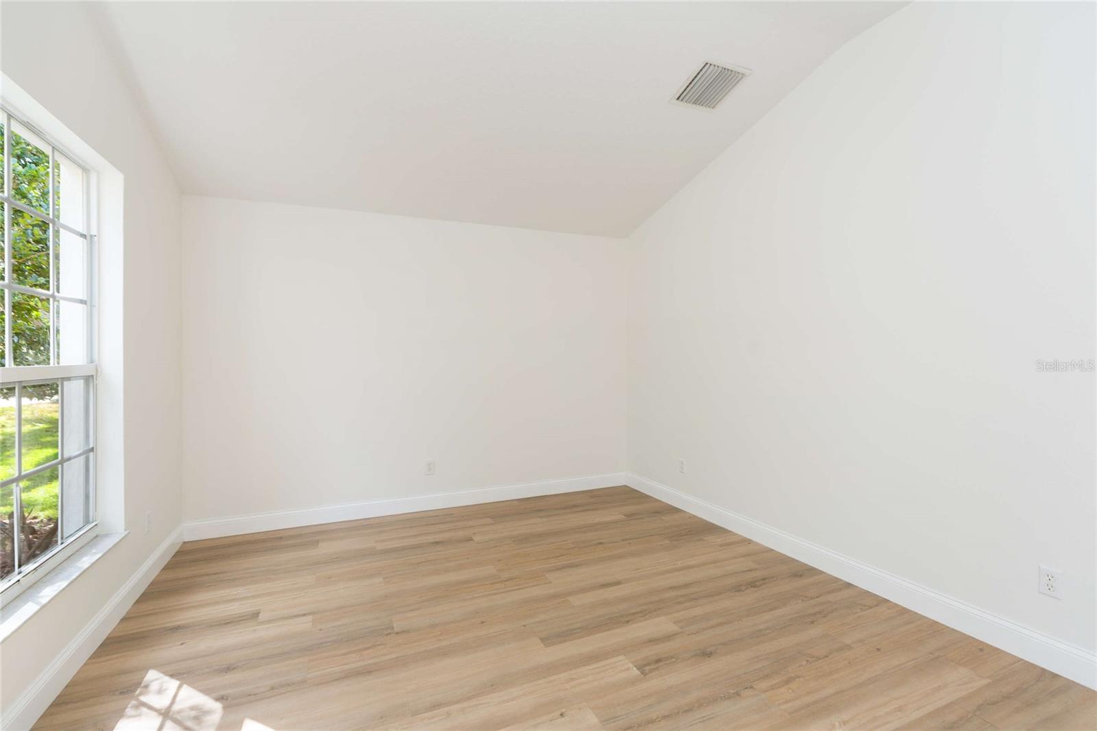 LAKE WEEKS PH 2 & 3 - Residential