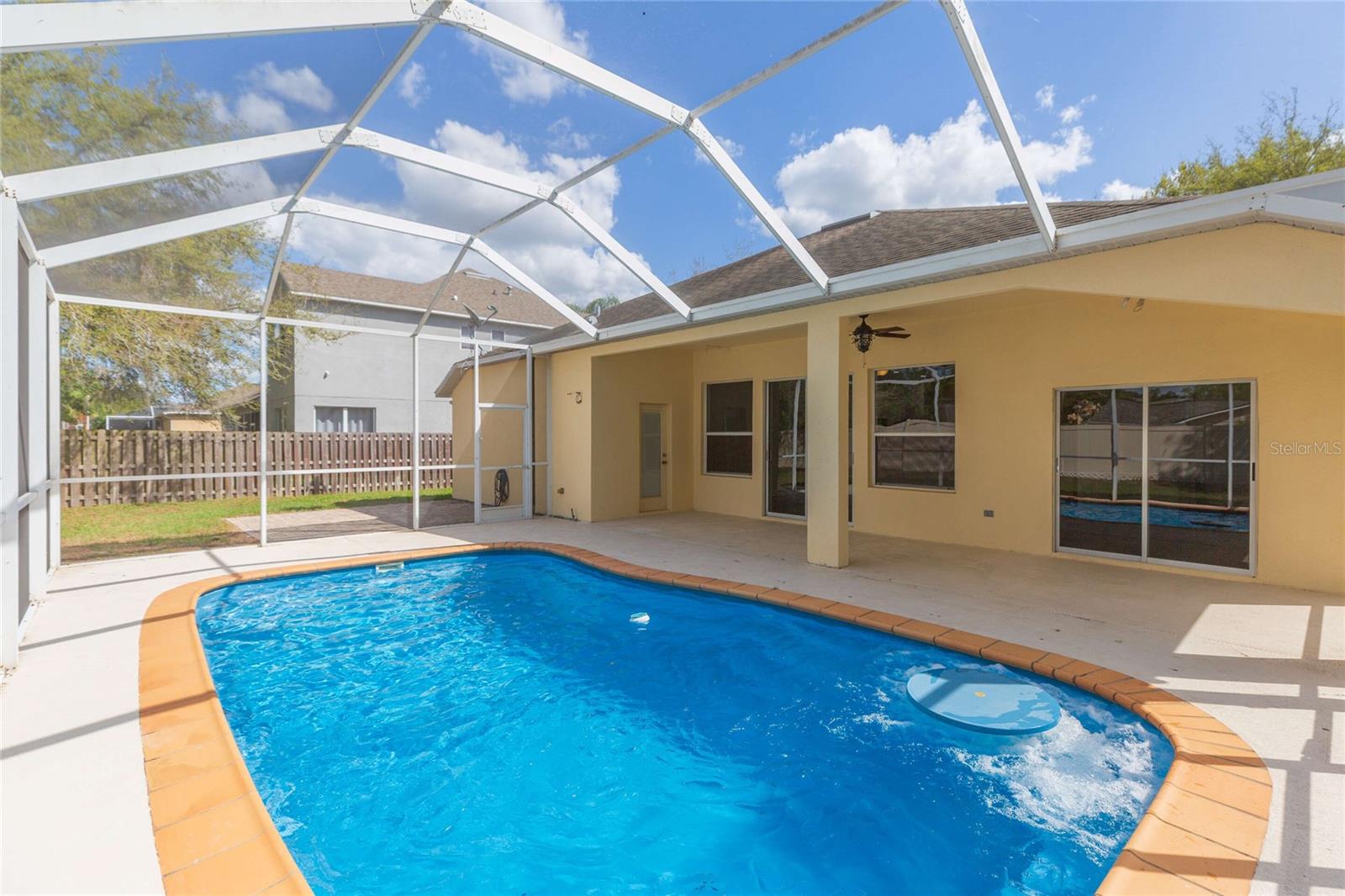 LAKE WEEKS PH 2 & 3 - Residential