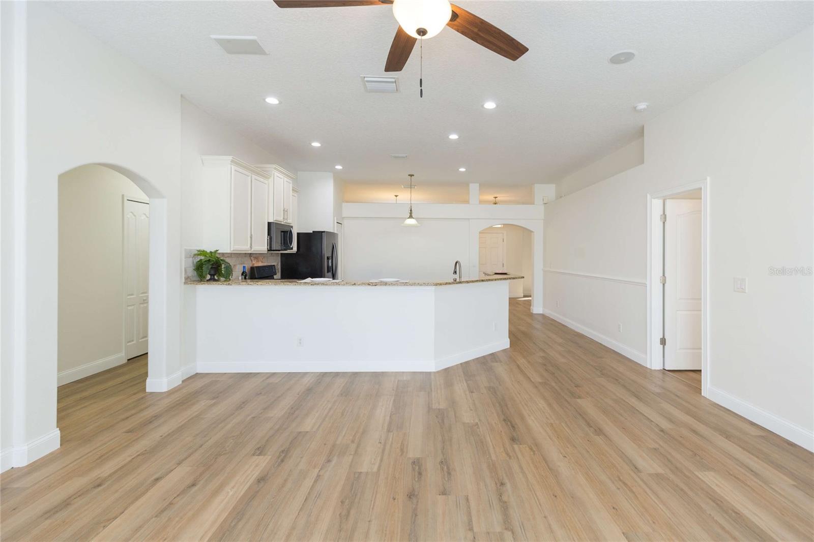 LAKE WEEKS PH 2 & 3 - Residential