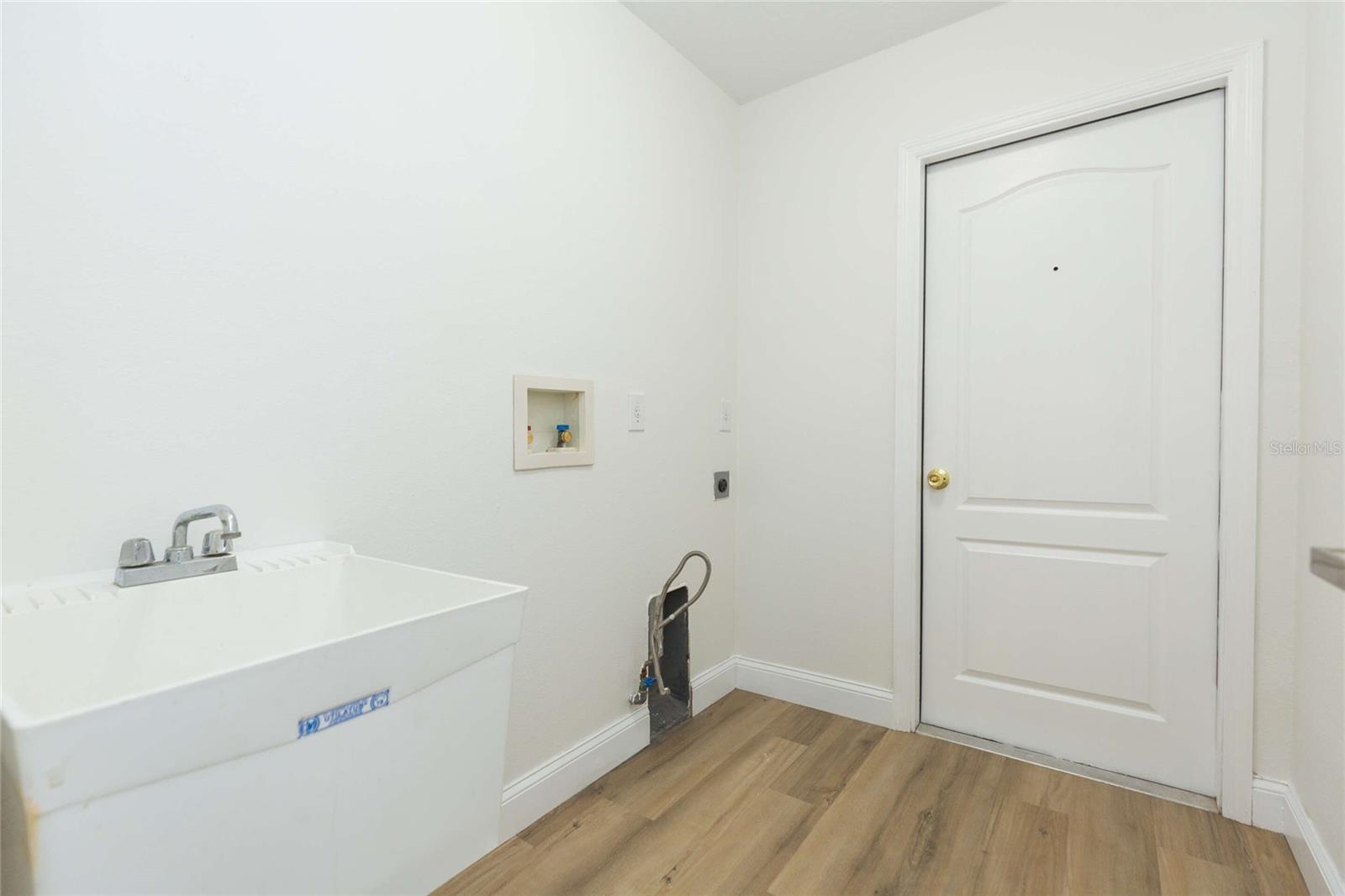 LAKE WEEKS PH 2 & 3 - Residential