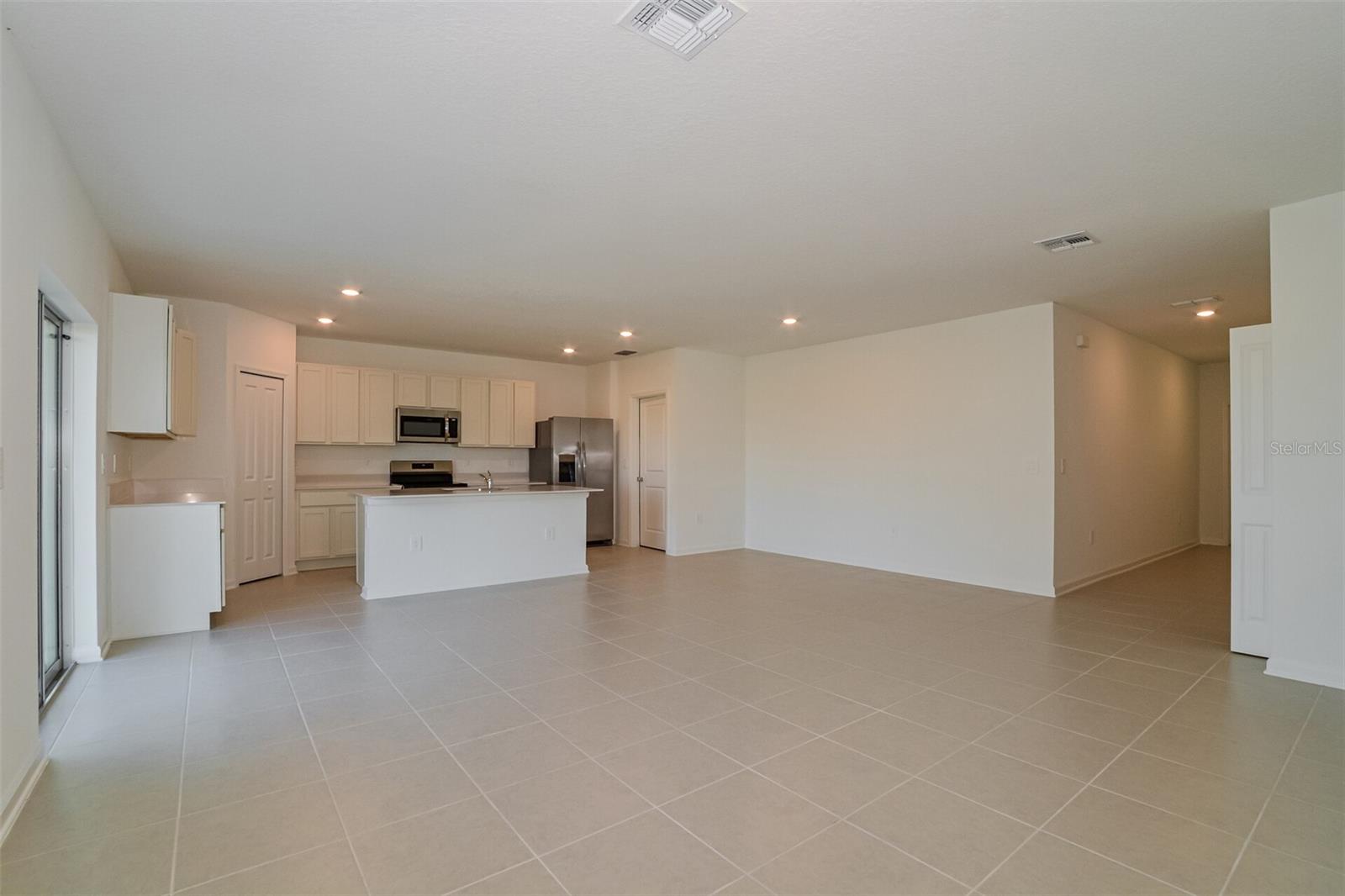 CROSSWINDS EAST PH 1 - Residential Lease