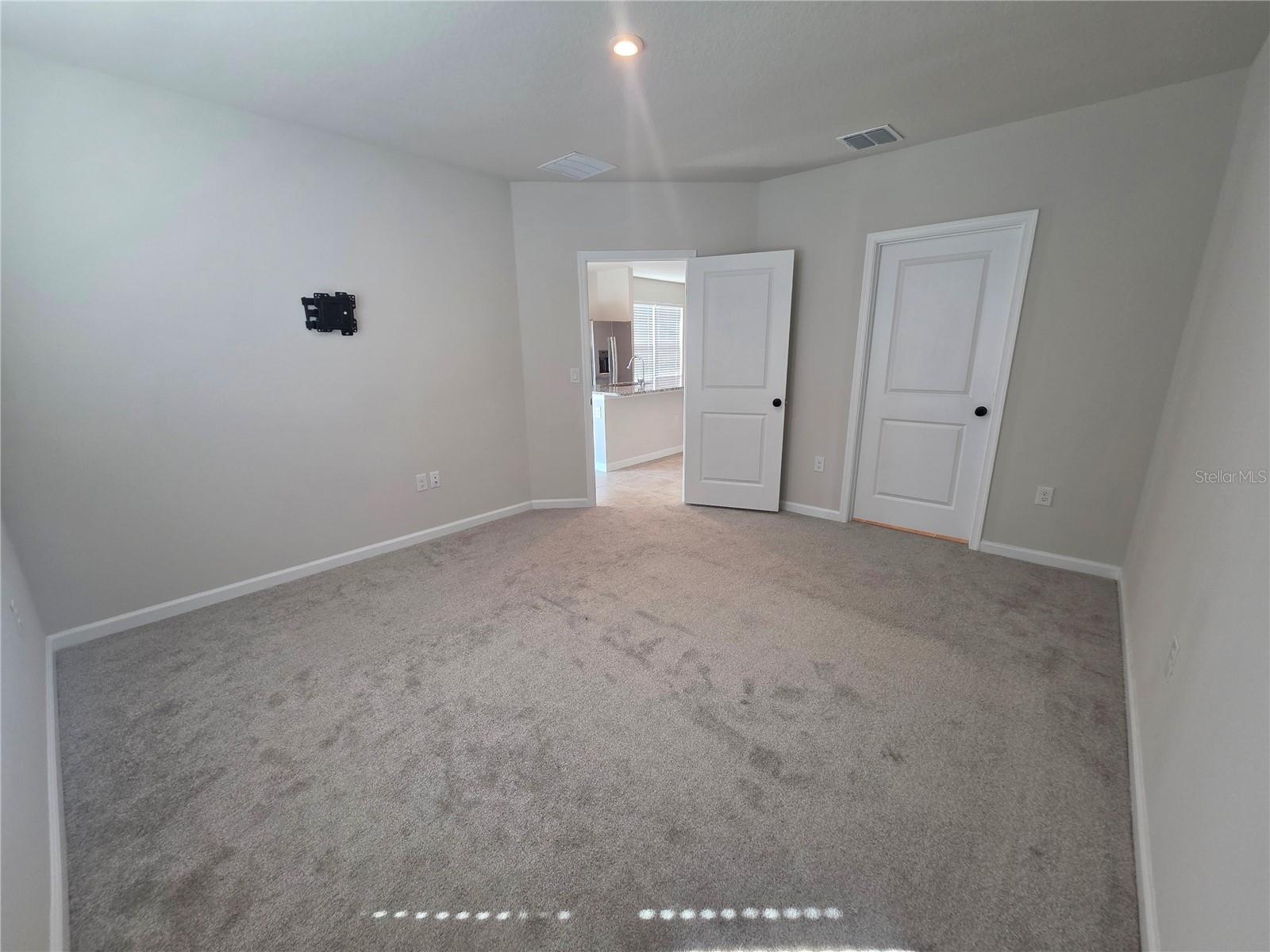 HAMMOCK OAKS PH 1B - Residential Lease