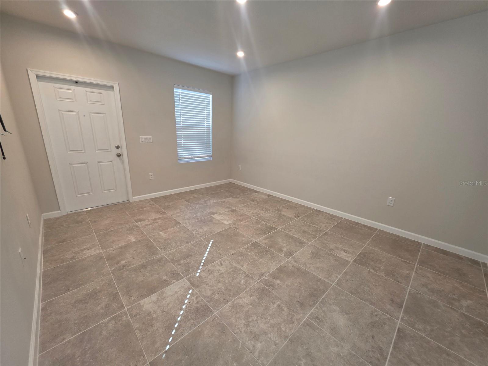 HAMMOCK OAKS PH 1B - Residential Lease