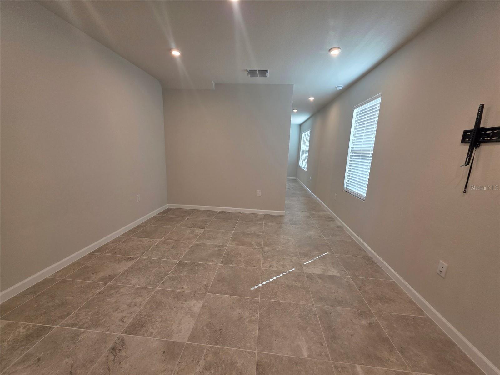 HAMMOCK OAKS PH 1B - Residential Lease