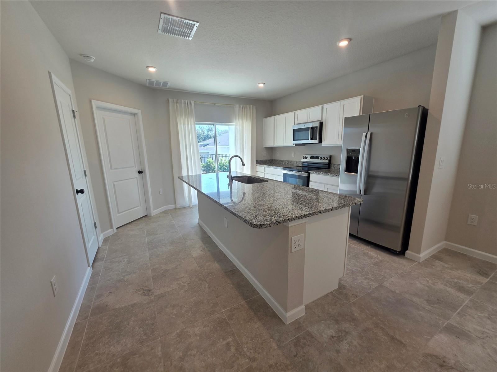 HAMMOCK OAKS PH 1B - Residential Lease