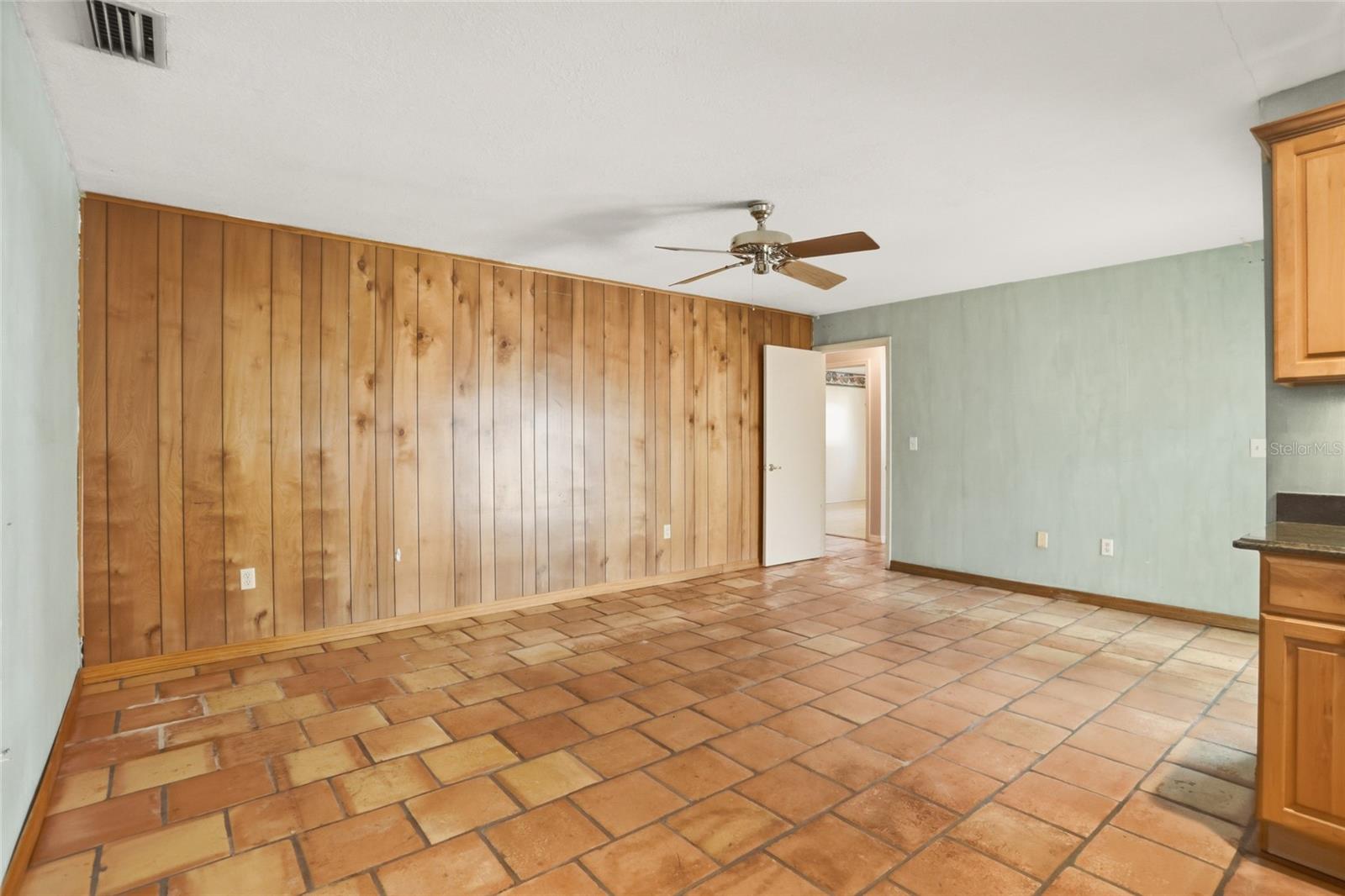 ANDERSON HEIGHTS - Residential