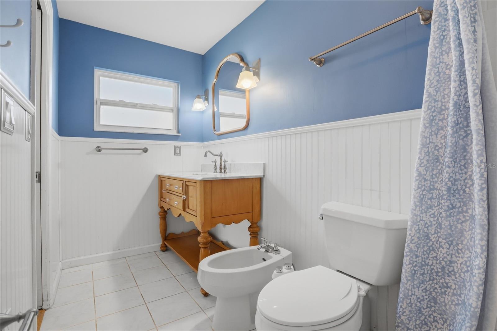 ANDERSON HEIGHTS - Residential