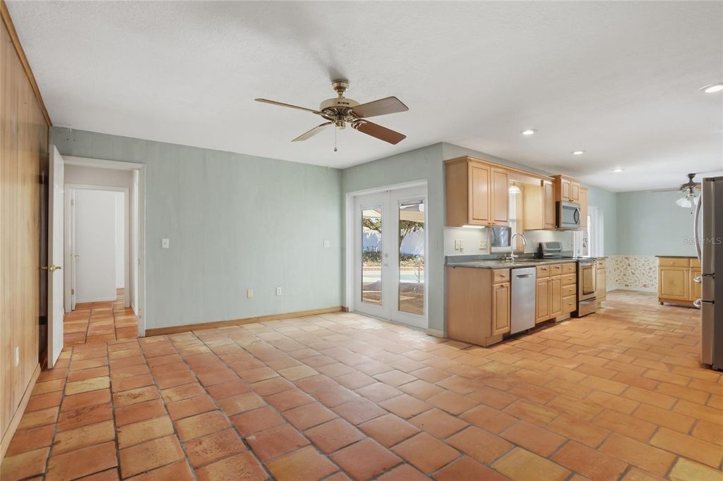 Photo of 3230 Lake Anderson Avenue, Orlando, FL 32812 (MLS # O6401070)