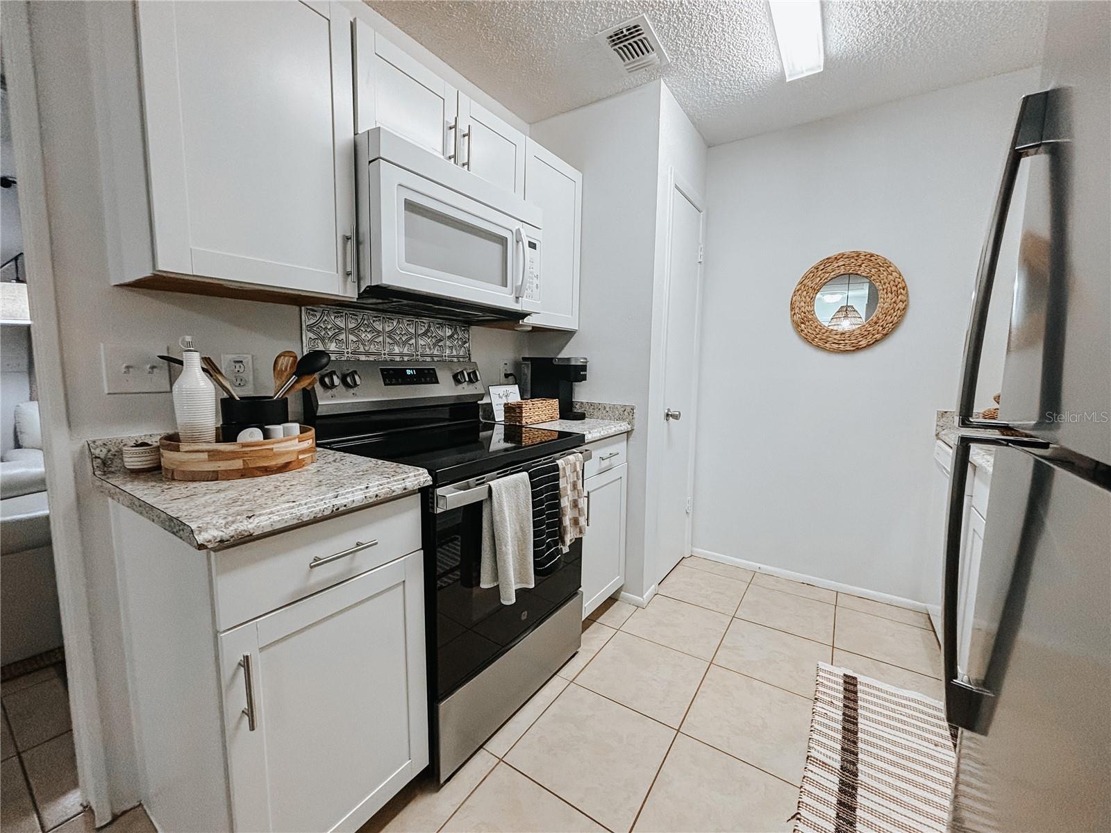 1600 BIG TREE ROAD O8