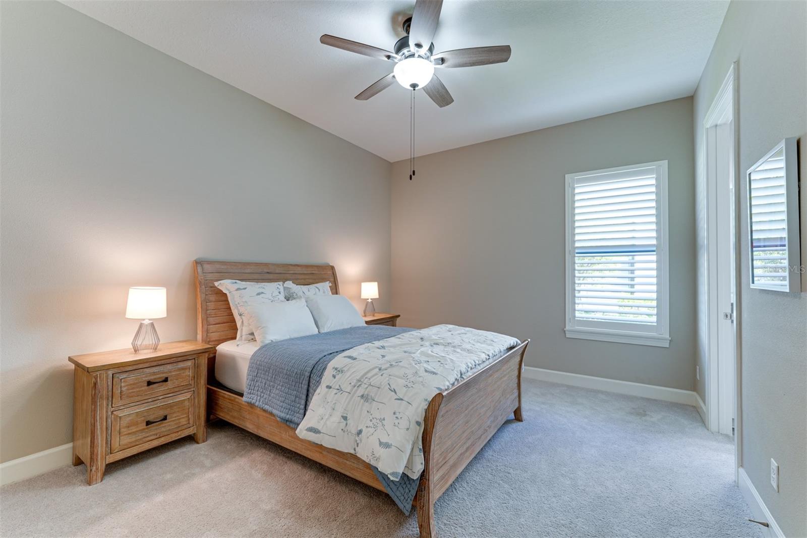 ESPLANADE GOLF & COUNTRY CLUB - Residential Lease