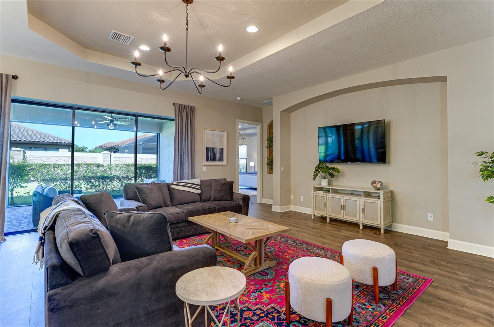 ESPLANADE GOLF & COUNTRY CLUB - Residential Lease