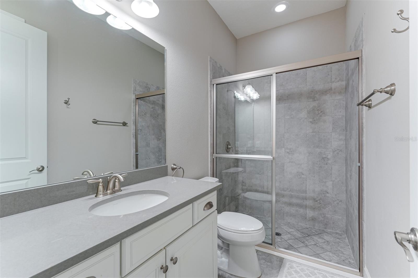 ESPLANADE GOLF & COUNTRY CLUB - Residential Lease